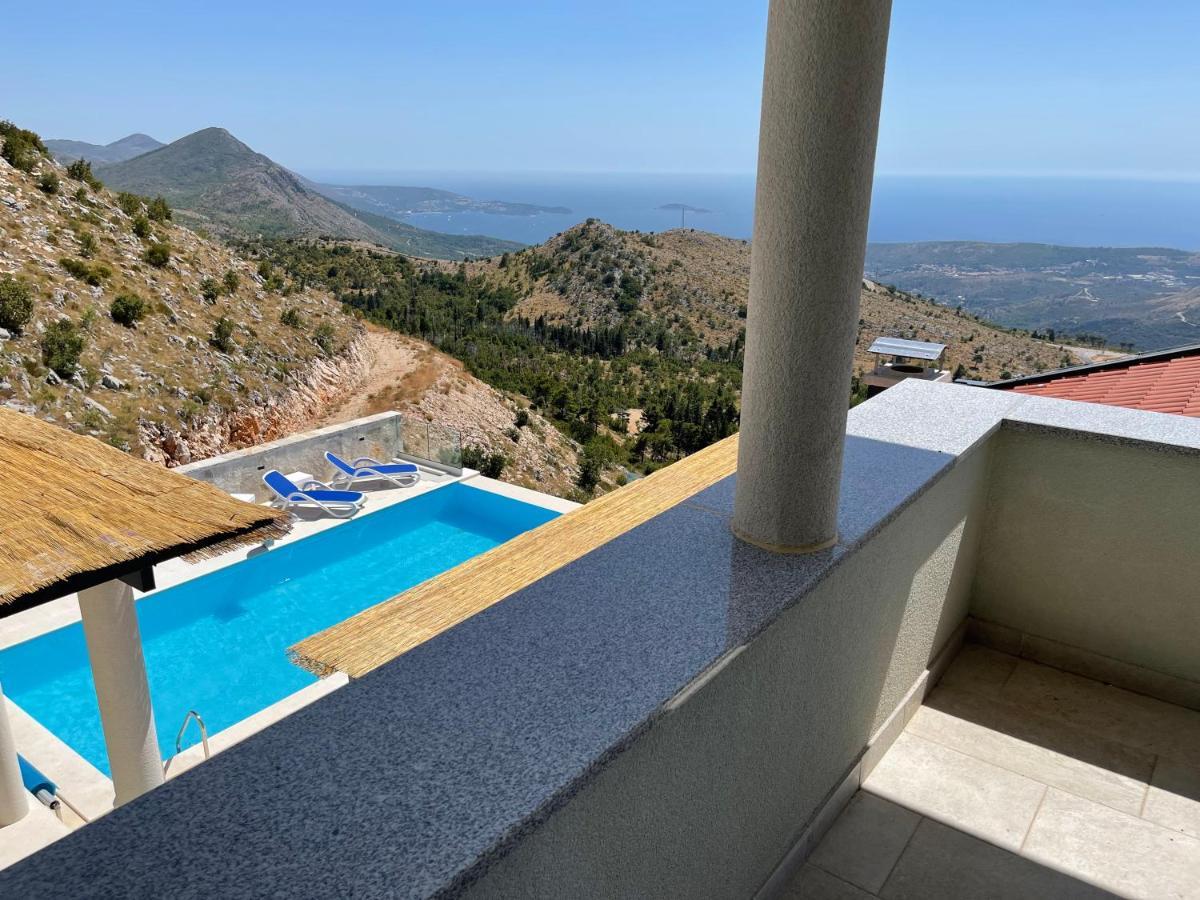 Bellavista Villa Ivanica Buitenkant foto